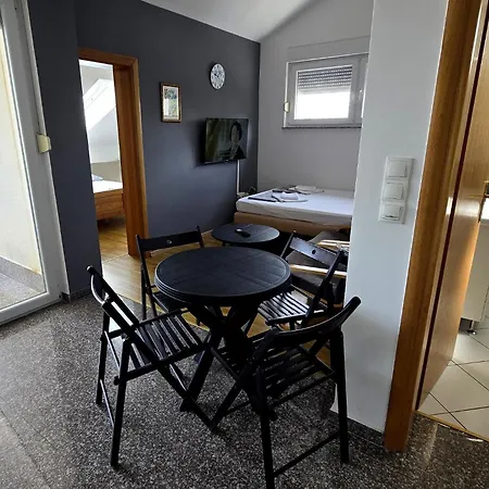 Sv. Jelena 2 * Паг