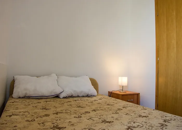 דירה Sv. Jelena 2 *