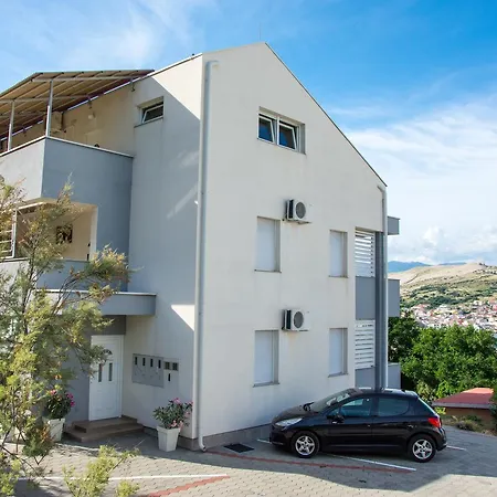Apartmán Sv. Jelena 2 *
