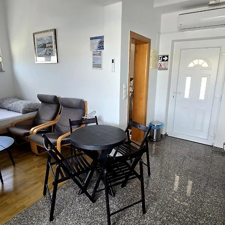 Sv. Jelena 2 Pag Town