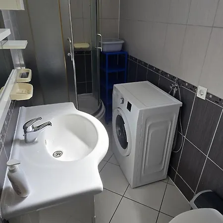 Sv. Jelena 2 * Pag Town