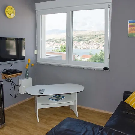 Sv. Jelena 2 Apartment *