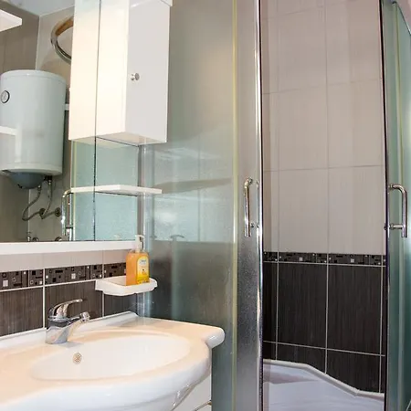 Sv. Jelena 2 Pag Town