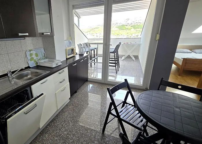 Sv. Jelena 2 Appartement Pag Town