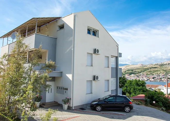 Appartement Sv. Jelena 2 *